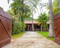 Otima casa c Wi Fi 8 min da praia Barequecaba SP - B&B São Sebastião