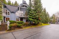 Treeline by Outpost Whistler - B&B
