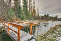 Bonners Ferry Cabin with Wraparound Deck and Views! - B&B Bonners Ferry
