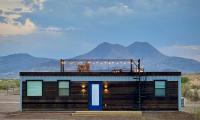 New Southwest Shipping Container-In Alpine - B&B