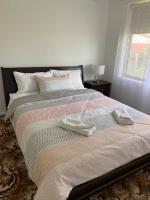 Comfy 3 bedroom house 15min from airport and Melbourne CBD - B&B Albion