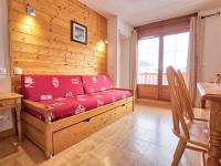 Appartement cosy avec piscine, au pied des pistes, parfait pour 4 personnes - FR-1-505-112 - Chambres d’hôtes