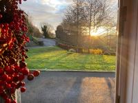 Rostrevor Valley House -Mountainside Hot Tub View - Bed and Breakfast