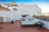 Fantastic Penthouse in downtown San Pedro by Costarentals - Ref M35 - Chambres d’hôtes