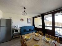 Charmant Studio 4 Pers avec Balcons, Parking et Accès Direct aux Pistes – Montgenèvre - FR-1-330D-47 - Chambres d'hôtes Montgenèvre