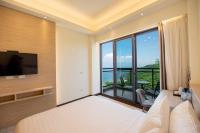 Standard Twin Room with Sea View
