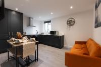 B&B Whetstone - Modern, Stylish, cosy, Finchley London 3 Bed 2 bath Apartment with Free Parking - Bed and Breakfast Whetstone