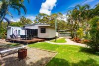 The Ohana Hut - air conditioned walk to beach , cafe - B&B Agnes Water