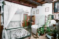 IFIGENIA TRAD.ROOMS IN OLDTOWN BY.MARIOS - B&B