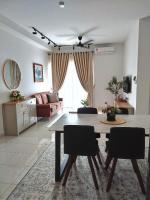 B&B Sepang - MamaQarl Homestay@KLIA&PICC+ Wi-Fi+Neflix 7pax - Bed and Breakfast Sepang