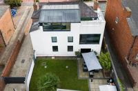Thrushley Cottage - sleeps 7 - with roof terrace - B&B Middlestown