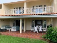 Bay View #7 is a 2-bed, 3,5-bath waterfront townhouse in a gated community, townhouse - Bed and Breakfast Gros Islet
