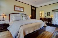 Zimmer mit Kingsize-Bett - Chinaberry Balcony
