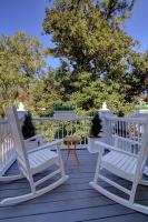 King Room - Chinaberry Balcony