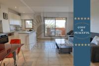 LA BADINE Studio AirCo Pool for 2 By Sunset - Bed and Breakfast Antibes