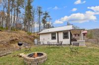 Clementine Cottage at Doe Creek - Bed and Breakfast Blowing Rock