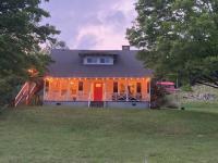 The Farmhouse at Doe Creek - Chambres d'hôtes Blowing Rock