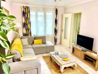 Maison 3 ch. Garage, jardin, 10 min circuit - B&B