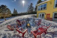Stunning Waterfront Chalet A Lot Of Natural Light - B&B