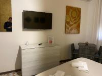 Großes Doppel-/Zweibettzimmer