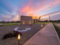 Apartment with Garden View
