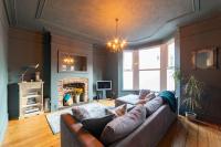B&B Liverpool - Orange Rentals-Free Parking - 4-Bed home near Sefton Park - Bed and Breakfast Liverpool
