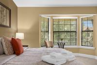 Memorial Day Fun in FL - TownHome by Disney! - B&B