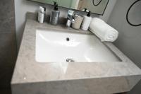 Elegant-World Ellipse Waterfall - Ferienwohnung Midrand