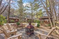 Rustic Mountain Cabin on River with Fireplace - B&B Blowing Rock