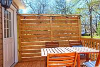 Sunny Hill Cottage with 4 Beds - Bed and Breakfast Lincolnton