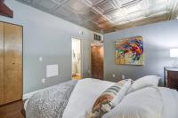 Good Vibes Loft - DT CLE Walk To All The Stadiums - B&B Cleveland