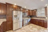 Sunrise Beach for Family Fun and Walk to Noahs Ark - Bed and Breakfast Wisconsin Dells