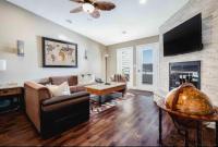 LAKEFRONT PENTHOUSE FULLY UPGRADED PANORAMIC VIEWS BOAT SLIP INDOOR OUTDOOR POOL - B&B Wisconsin Dells