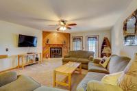 B&B Wisconsin Dells - Brown Family Condo for Families Golf Trips and Girls Getaways - Bed and Breakfast Wisconsin Dells