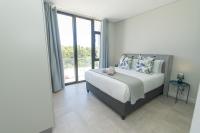 Margaux Beachfront Apartment - B&B