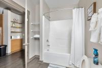 1Br Uptown, Pool, Wine, near Convention Center_311 - B&B Charlotte