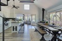 Lake Hm Hideaway - Boat Rental! - B&B Canyon Lake