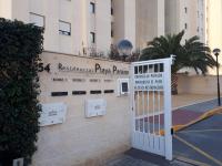 Top-Floor Beachfront Apartment with Parking, Pool, & Spacious Sea-View Balcony - B&B