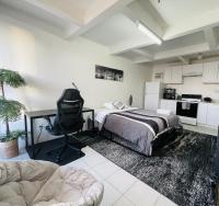 Wonderful LA studio apartment - B&B
