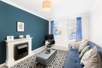 B&B Royal Leamington Spa - NEWLY RENOVATED, Chestnut Court, 2-Bedroom Apts, Private Parking, Fast Wi-Fi - Bed and Breakfast Royal Leamington Spa