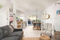 Maris Cottage - Bed and Breakfast