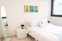 Modern 3 Bed 3 Bath Apt w Sea View - B&B Beirut