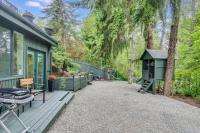 Beautiful place with a great location, free parking, WiFi & large TV. - B&B
