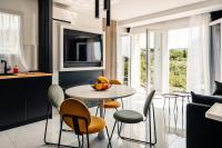 Spa&Stay - Anna Outdoor Private Jacuzzi - B&B Goudargues