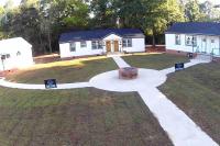 Luxurious 1-Bedroom Apartment - B&B Monroeville