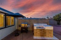 New Midtown Studio with Full Kitchen (Unit C) - B&B Phoenix