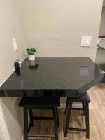 New Midtown Studio with Full Kitchen (Unit C) - Ferienwohnung Phoenix