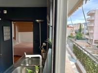 Ευρύχωρο Διαμέρισμα 2 Υπνοδωματίων με 2 Μπάνια κοντά στο ΟΑΚΑ Νοσοκομεία Short Stay - B&B Atene