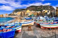 Vittorio's Beach House with Garden-Patio in Aspra - B&B