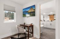 Mountain View Retreat at The Quarry - Sleeps 10! - B&B Whitefish